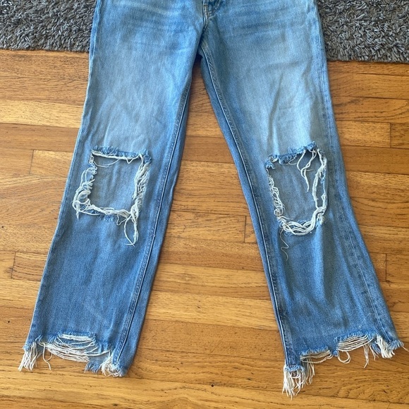 Free People We The Free Maggie Heavily Distressed Crop Jeans Size 25 Frayed Hem - Picture 5 of 14